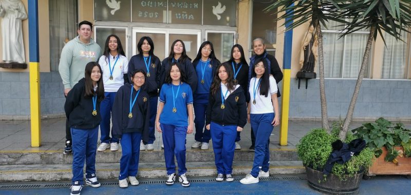 55025380663_b882406640_b